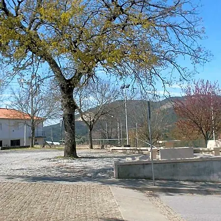 De 3*