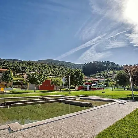 De 3*