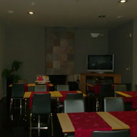 De Cerva Hotel 2*